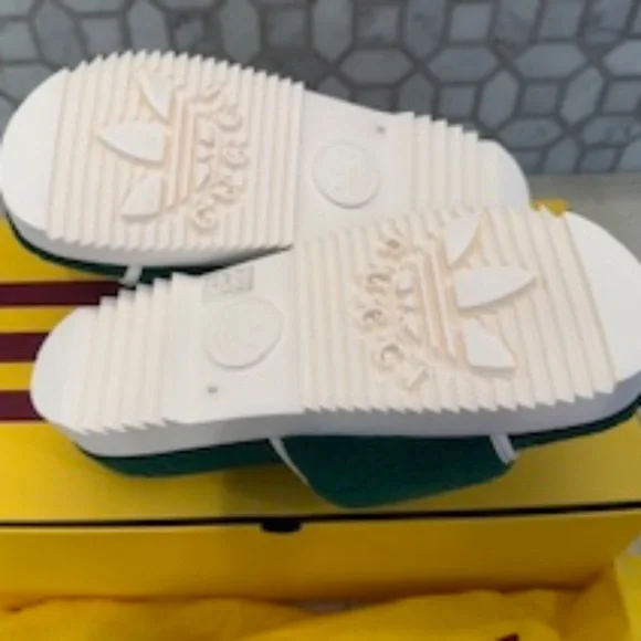 🐝 Adidas Gucci collab Slides *NEW 39